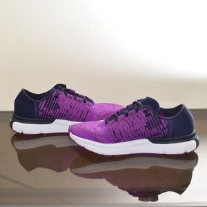 UA SpeedForm® Gemini 3 Graphic Women Size 6.5